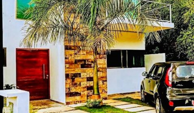 Punta Me Modern House with Pool near Cancun airport