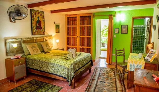 Majikal B&B - Budha