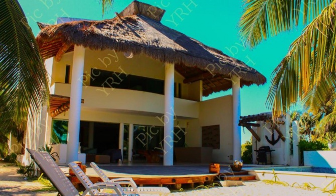 Lemnus Luxury villa walking distance to Chicxulub