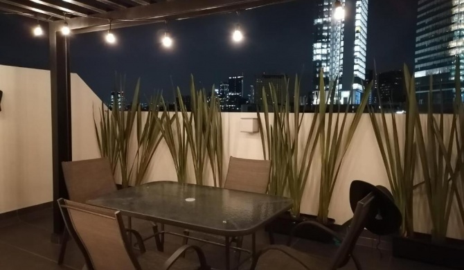 Downtown Depto con Terraza Privada