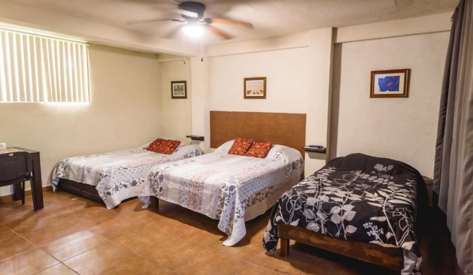 Suite con 2 recamaras,2mini splits, Parking Wifi 100 mb, cocina