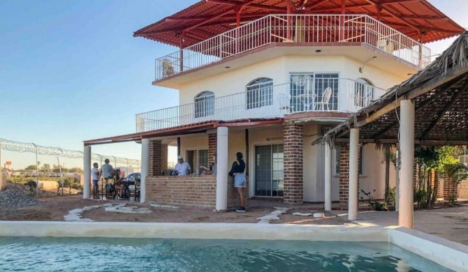 Casa de playa con alberca, ideal para festejos!