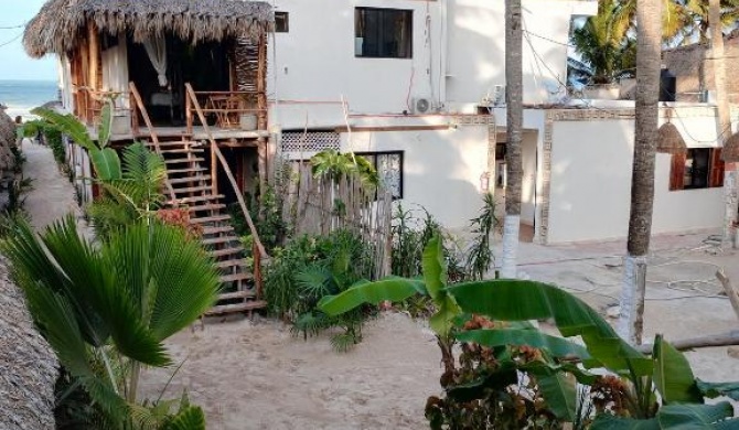 Casa Mate BeachFront Suite El Cuyo