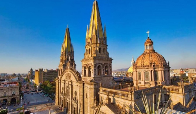 Guadalajara centro histórico con alberca y gym, acogedor