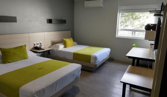 HOTEL LEMON GREEN -Zona Expo Frente al Centro de Convenciones