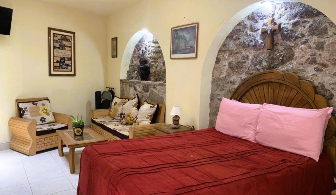 La Capilla Apartment In ExHacienda La Escalera with parking