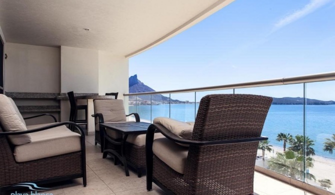 Playa Blanca Epic Views Condo