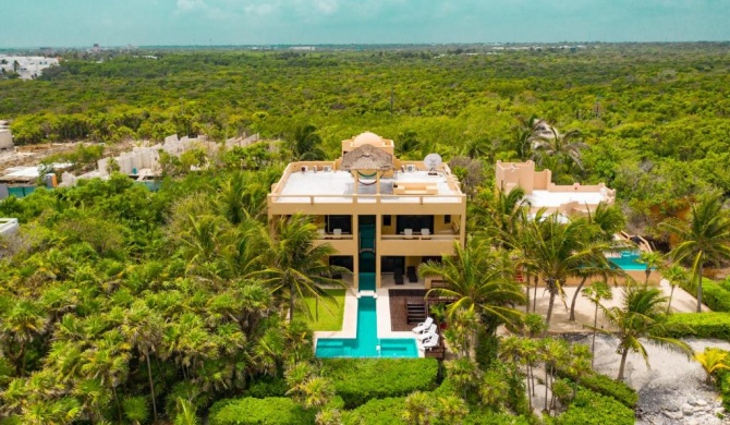 Casa Kukulcan - Seafront Villa, Punta Sur, Akumal, Maya Riveria