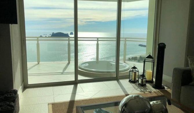 Bay View Grand Marina with jacuzzi