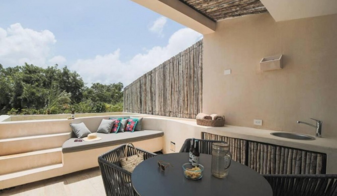 Casa Muluk-Jungle Penthouse with Private Plunge Pool - Jacuzzi