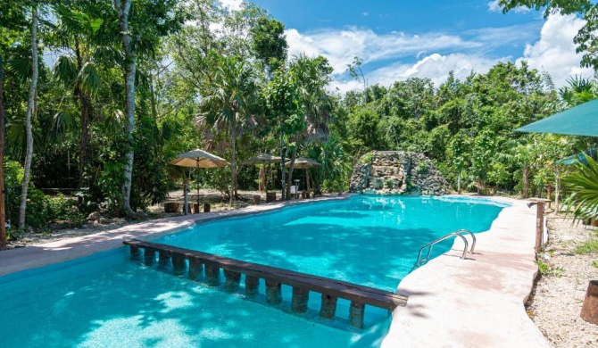 Jolie Jungle Eco Hotel