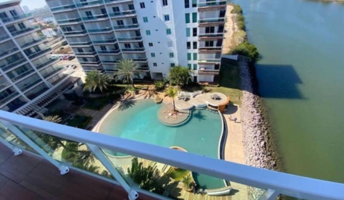 8013 B depa Penthouse Pacifika vista marina!