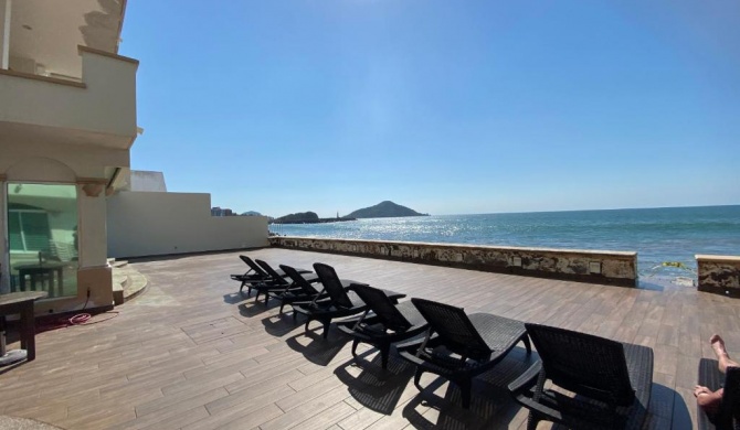 Disfruta una estancia increíble en Tiara Sands Mazatlan