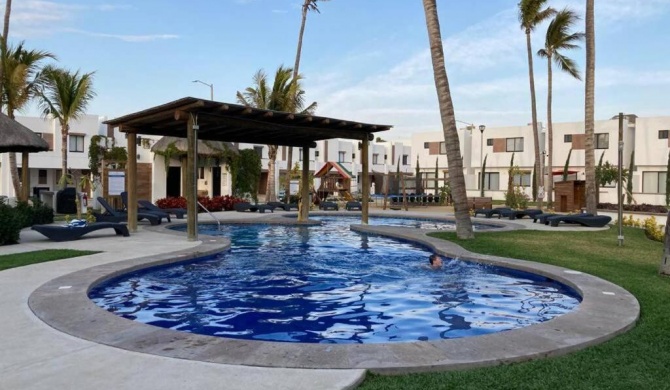 Preciosa Enjoyable Casa 12 Personas Alberca Playa Coto 24H